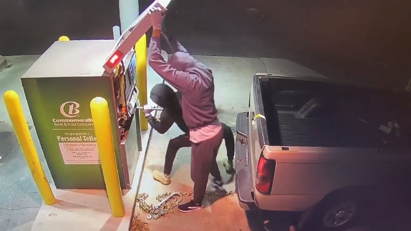 SHELBYVILLE ATM ROBBERY - 10-12-2021.jpg